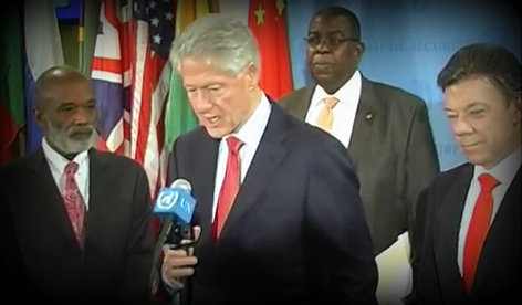 PHOTO: Haiti President Rene Preval and Bill Clinton in New York